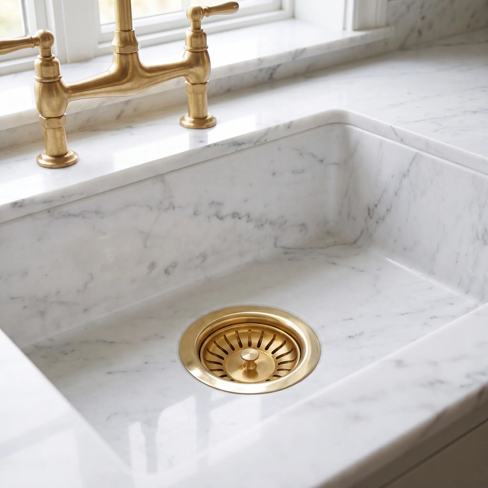 Unlacquered Brass Strainer Basket With Stopper