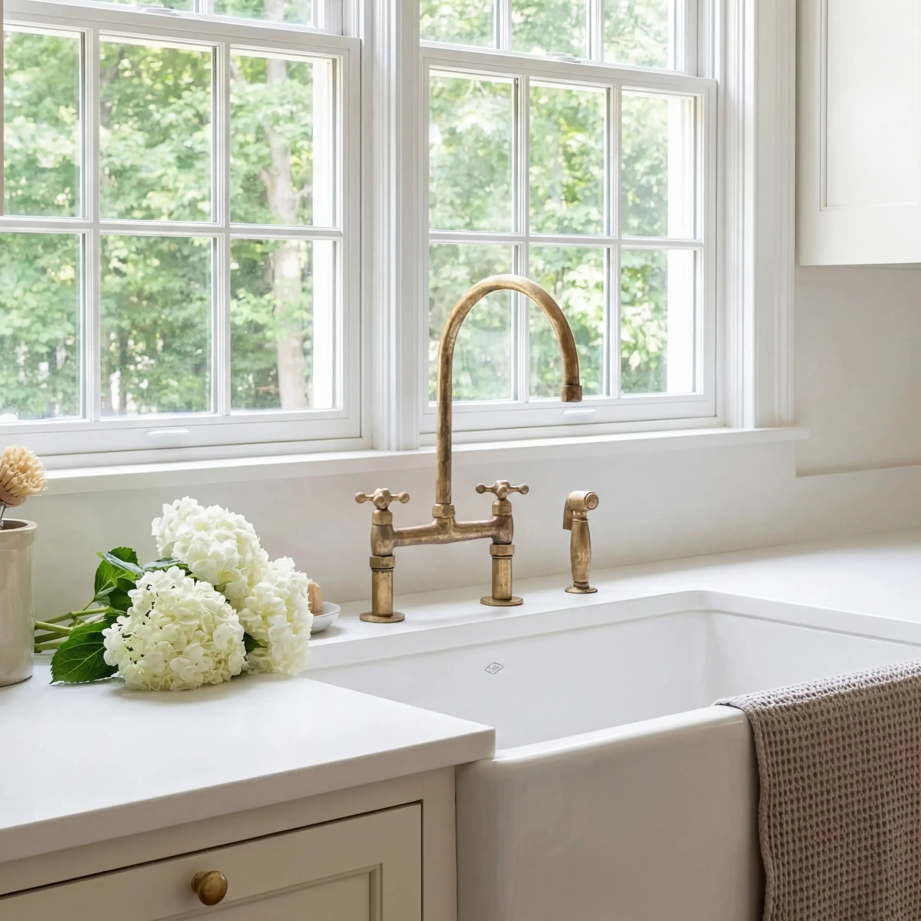 Maro Bridge Kitchen Faucet