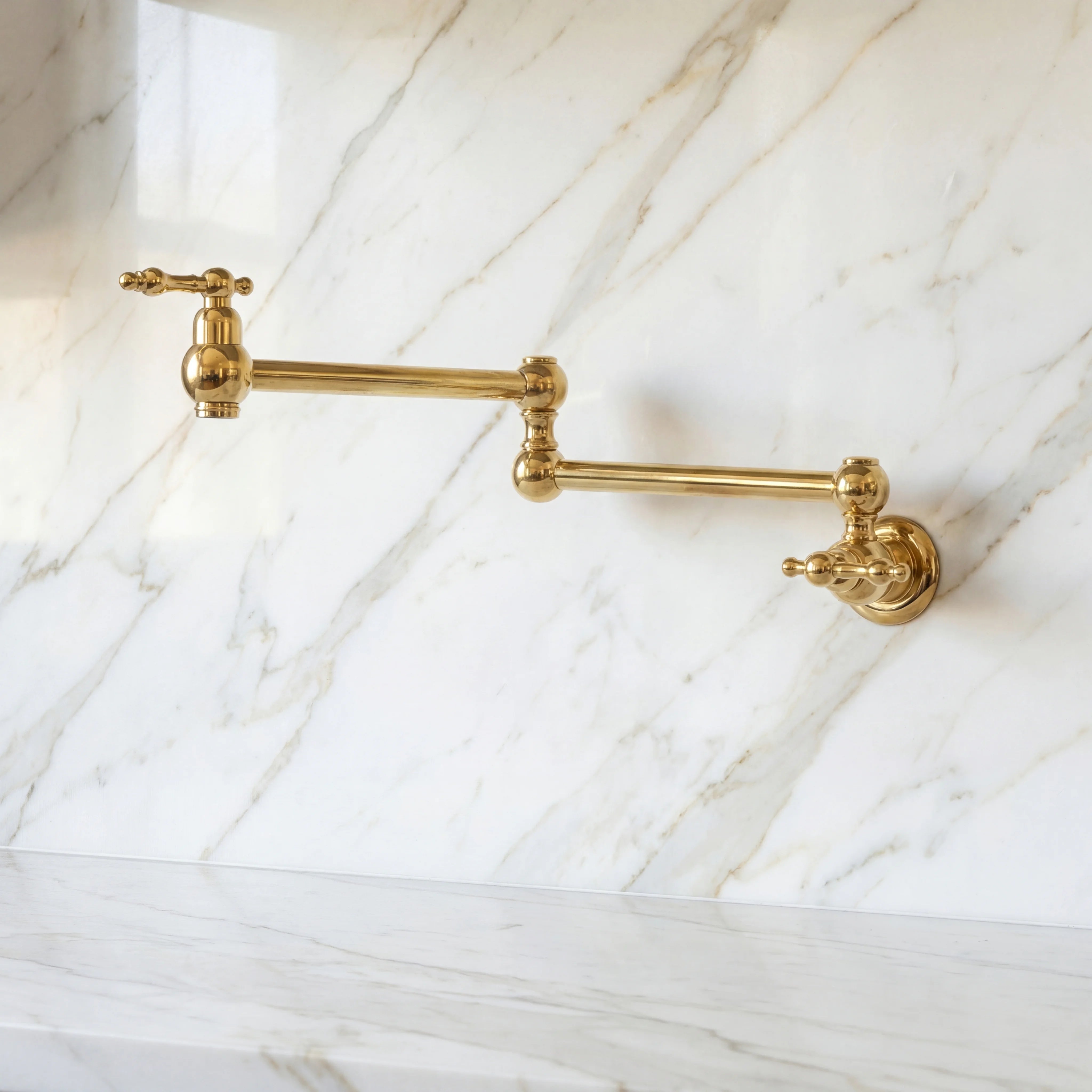 Belo Unlacquered Pot Filler