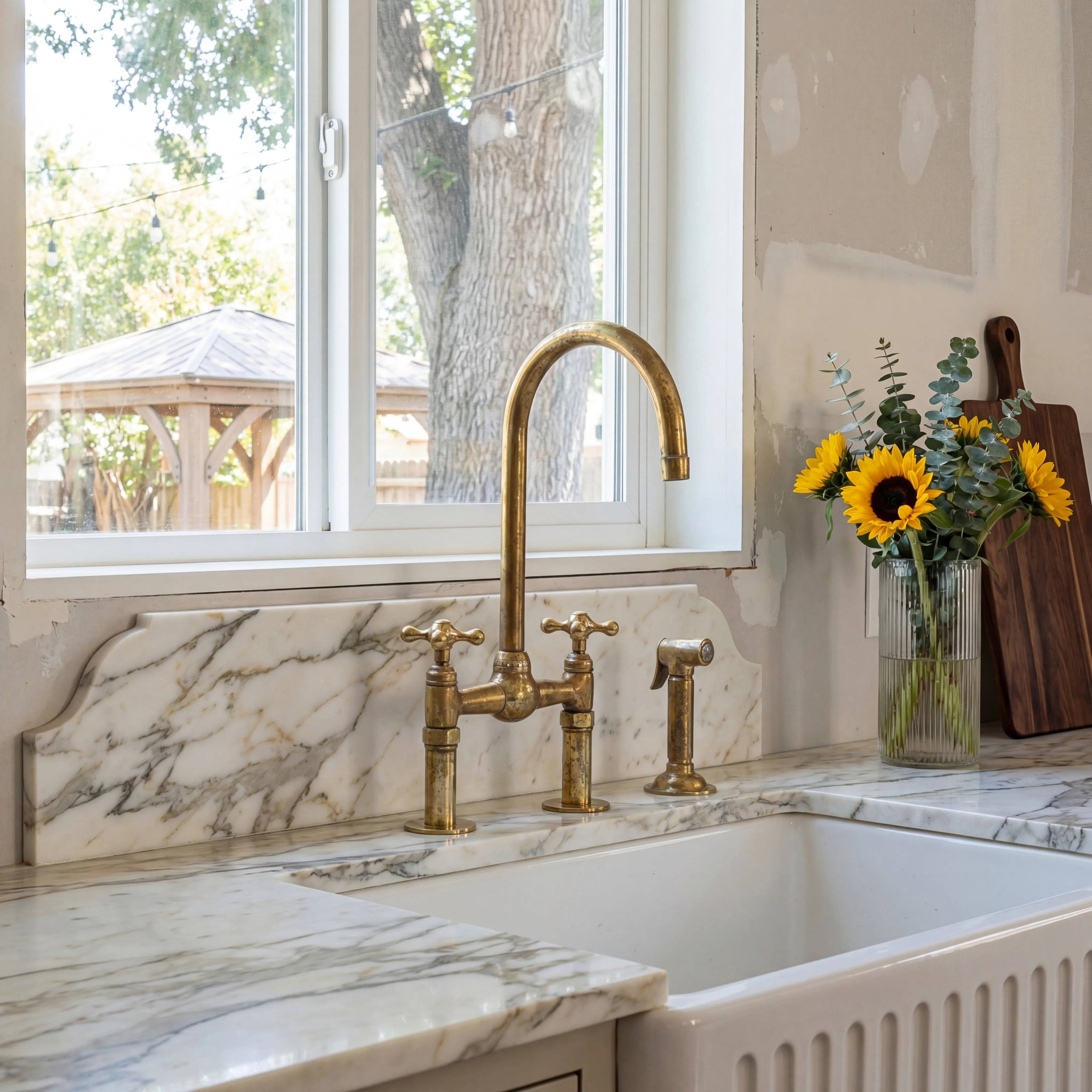 Cleo Brass Bridge Faucet