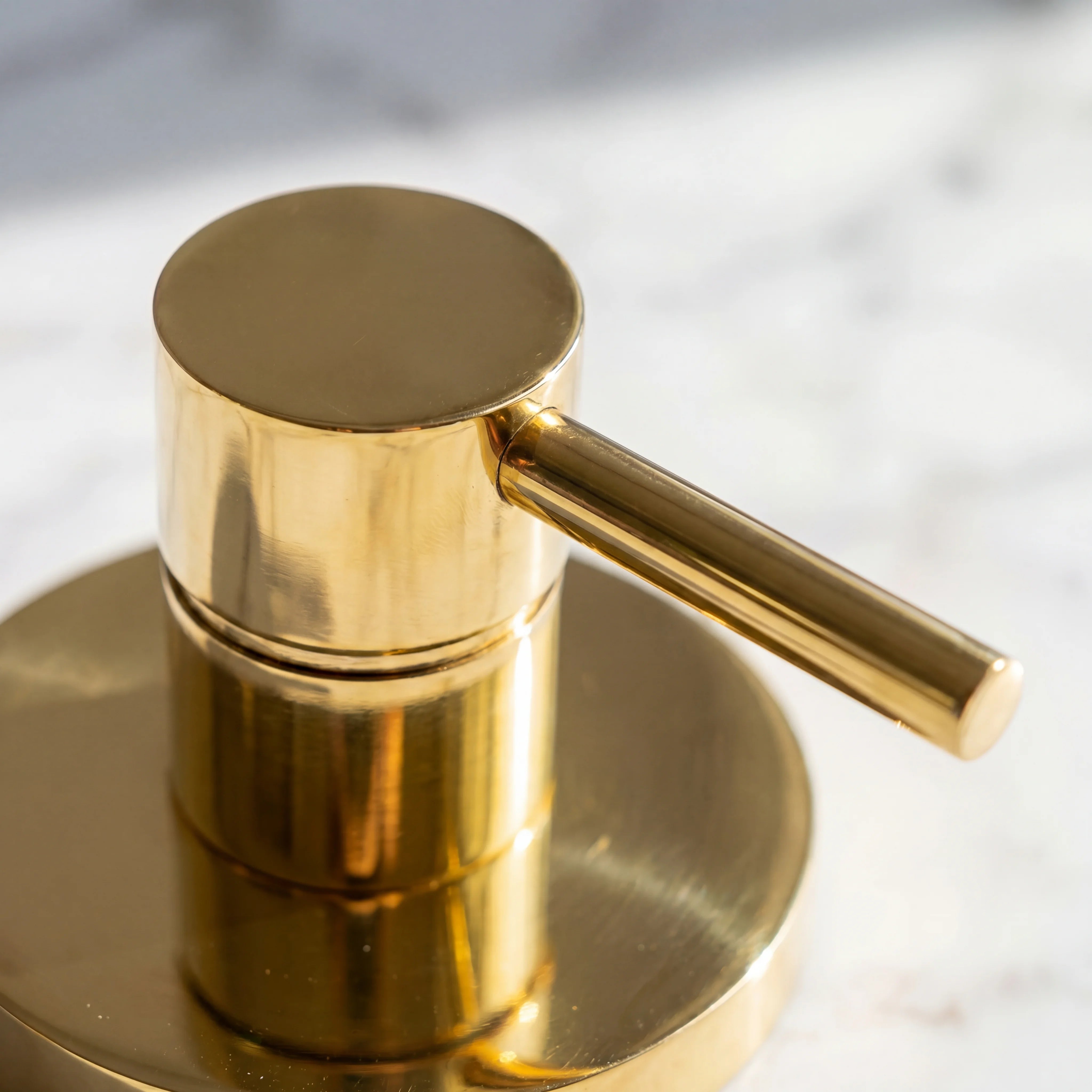 Antique Brass Wall Mounted Tub Filler with S-Spout