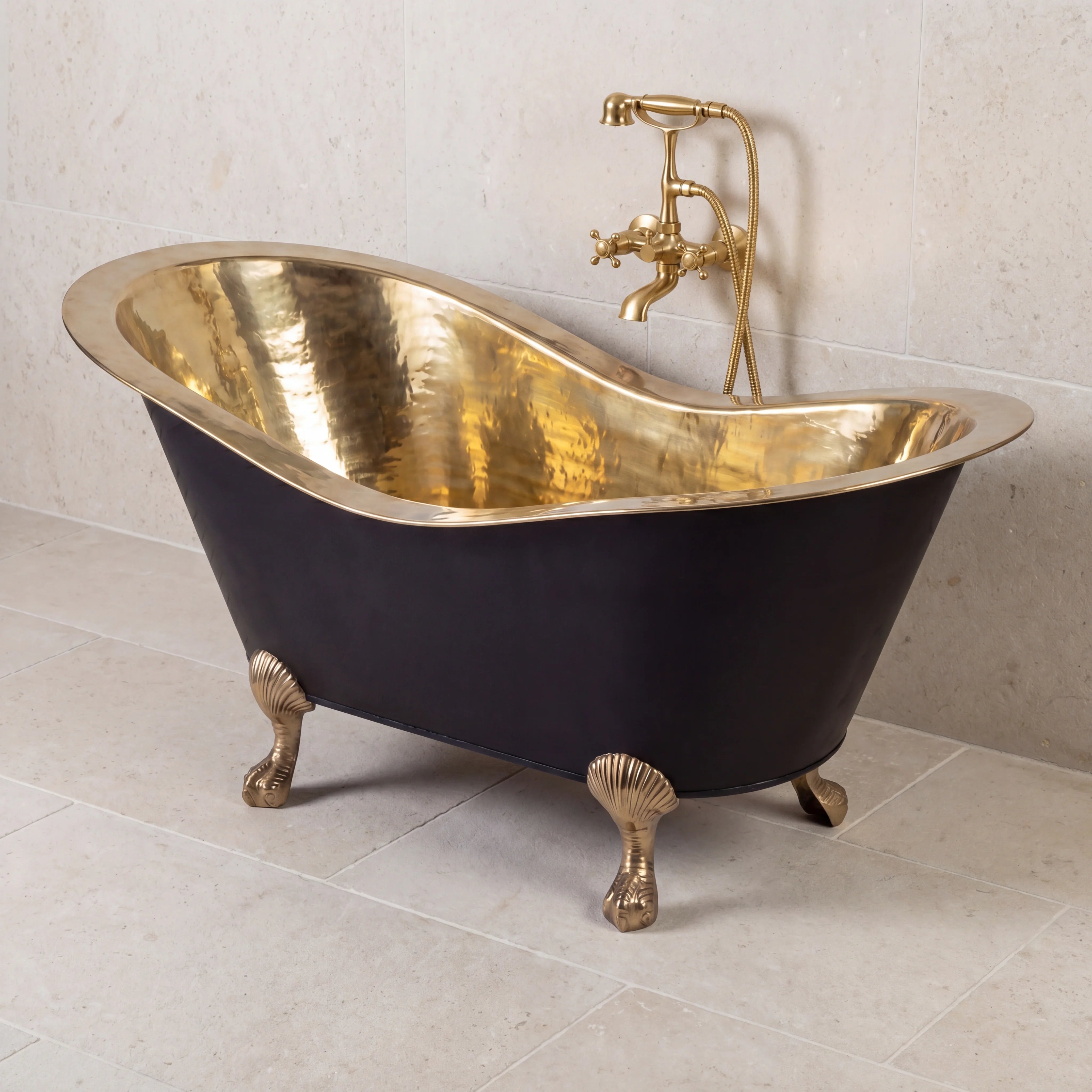 Bañera de garra con grifo monomando de latón
