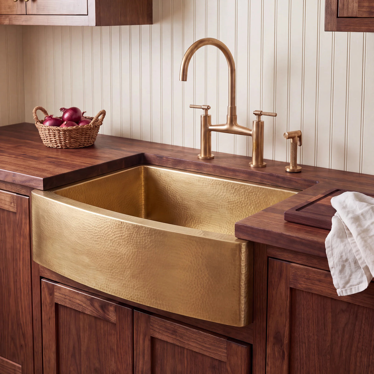 Arco Curved Apron Brass Farm Sink