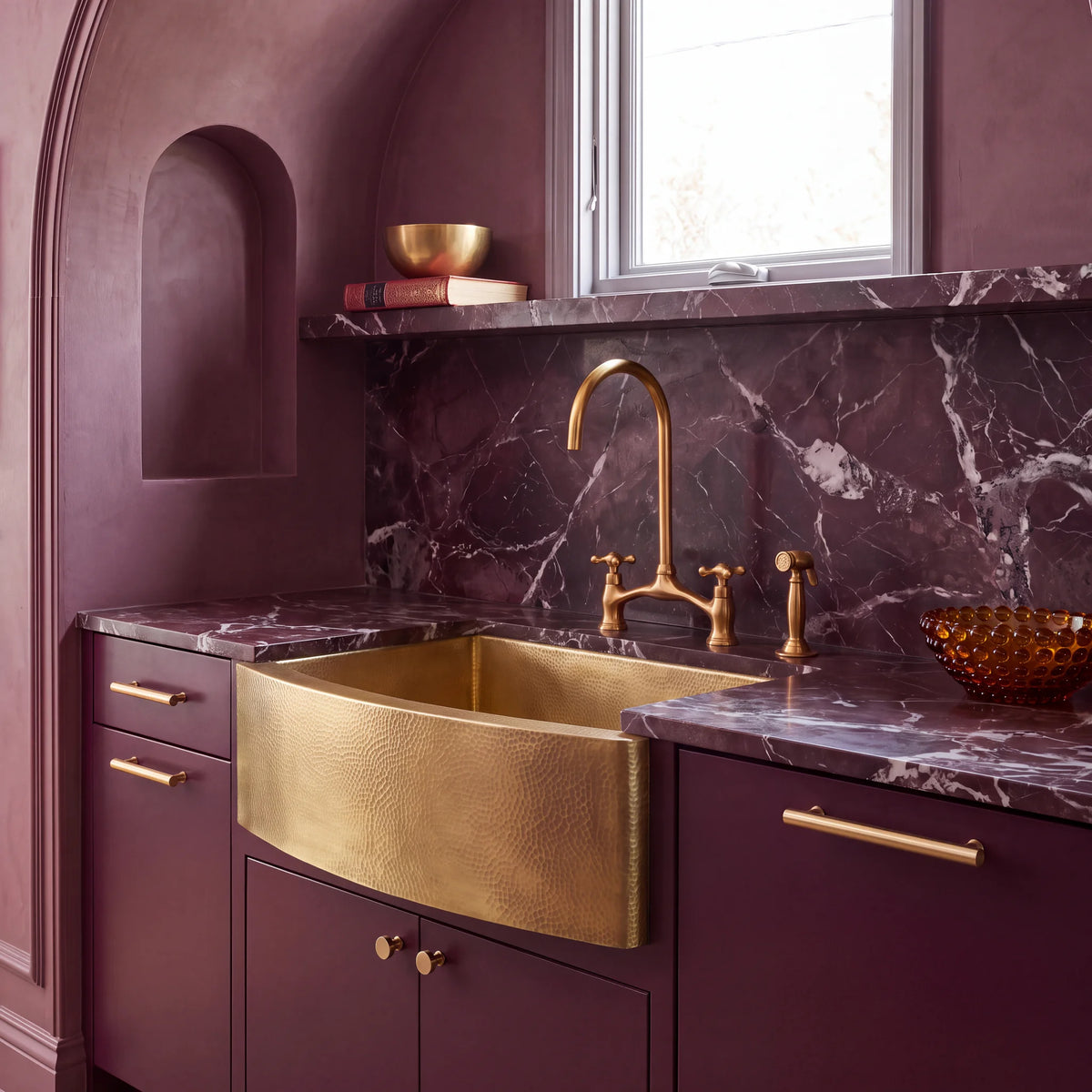 Arco Curved Apron Brass Farm Sink