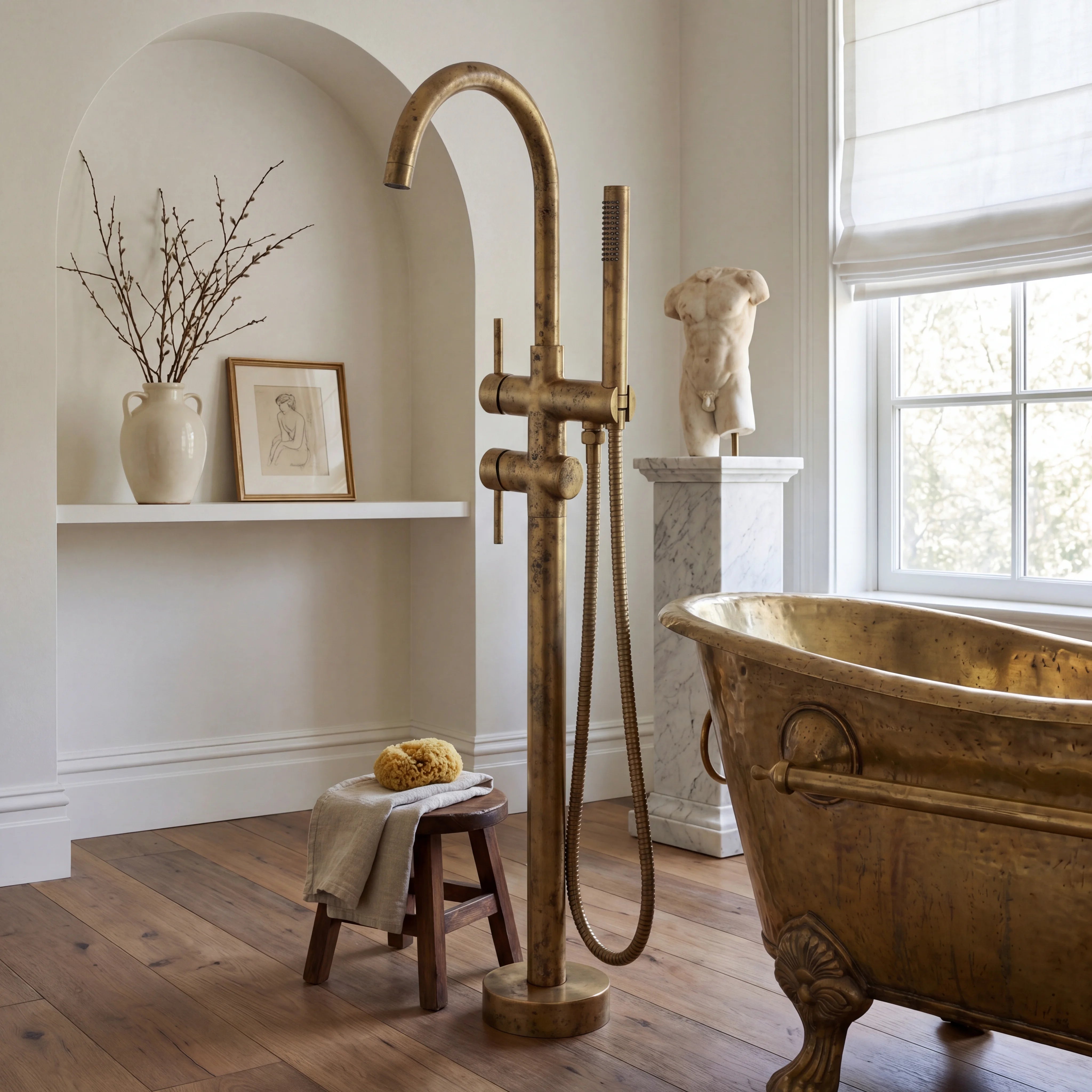 Mono Brass Floor Mounted Tub Filler