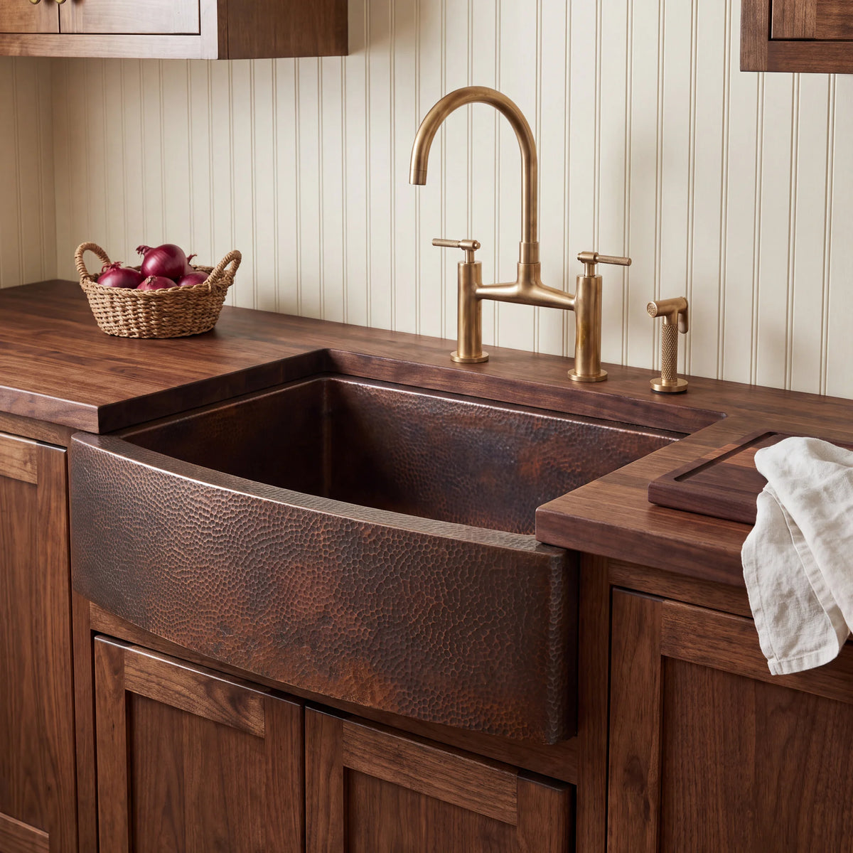 Arco Curved Apron Copper Farm Sink