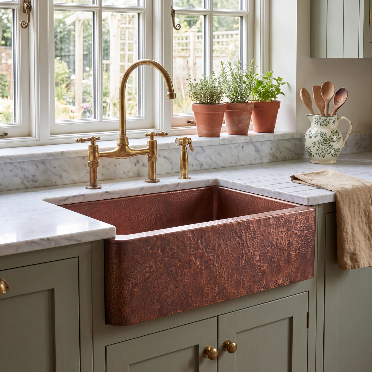 Quadra Farm Style Copper Sink