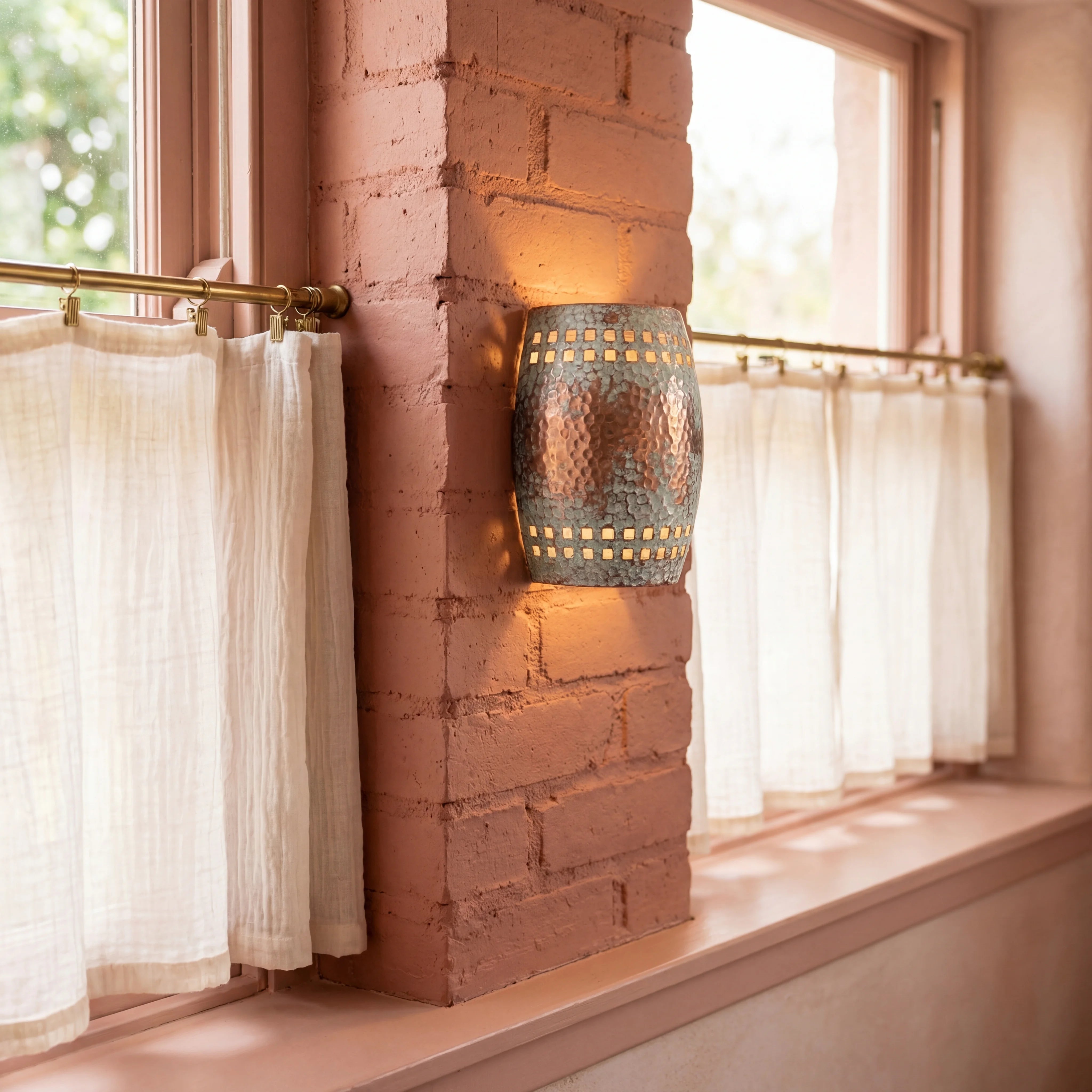 Ovale Hammered Copper Wall Lamp