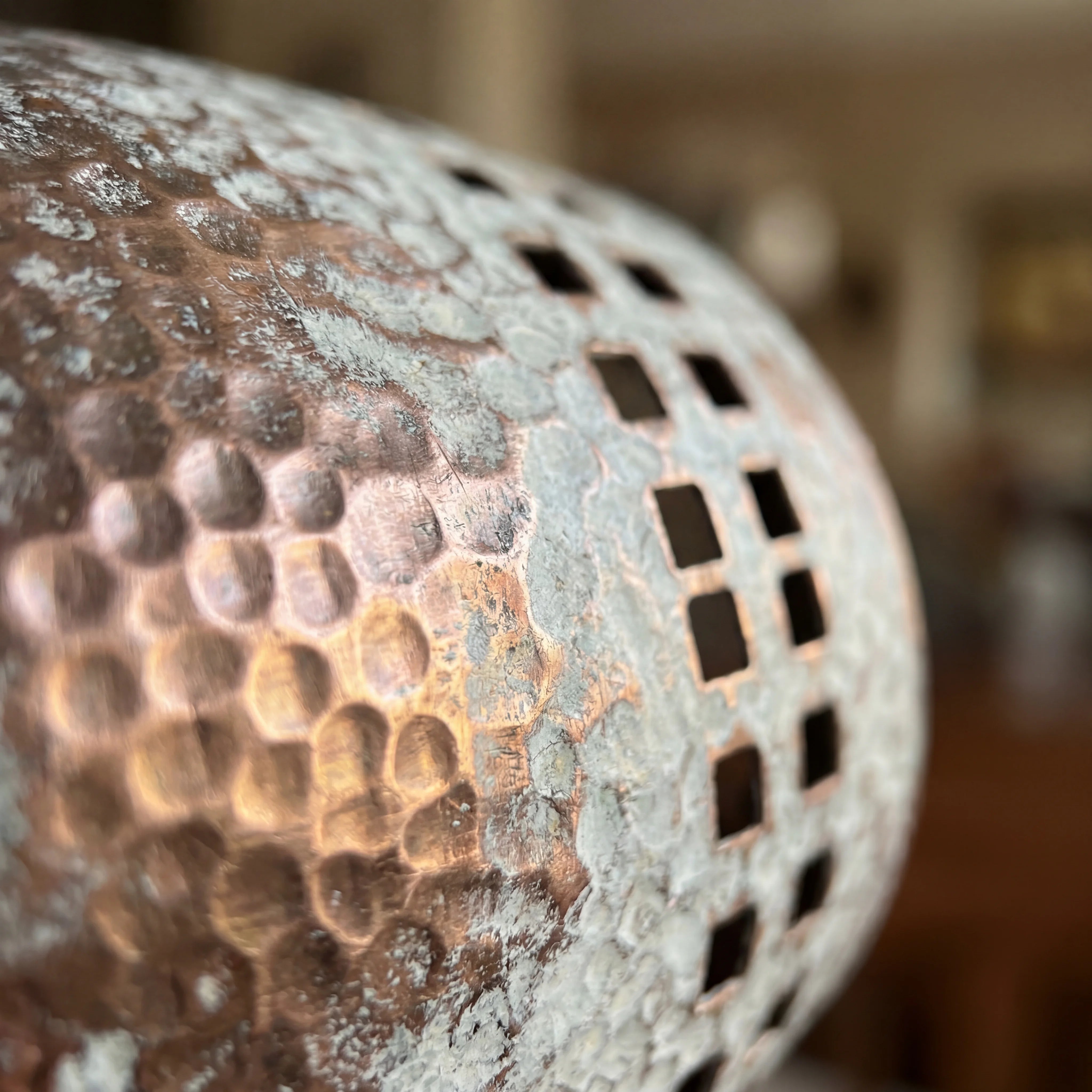 Ovale Hammered Copper Wall Lamp