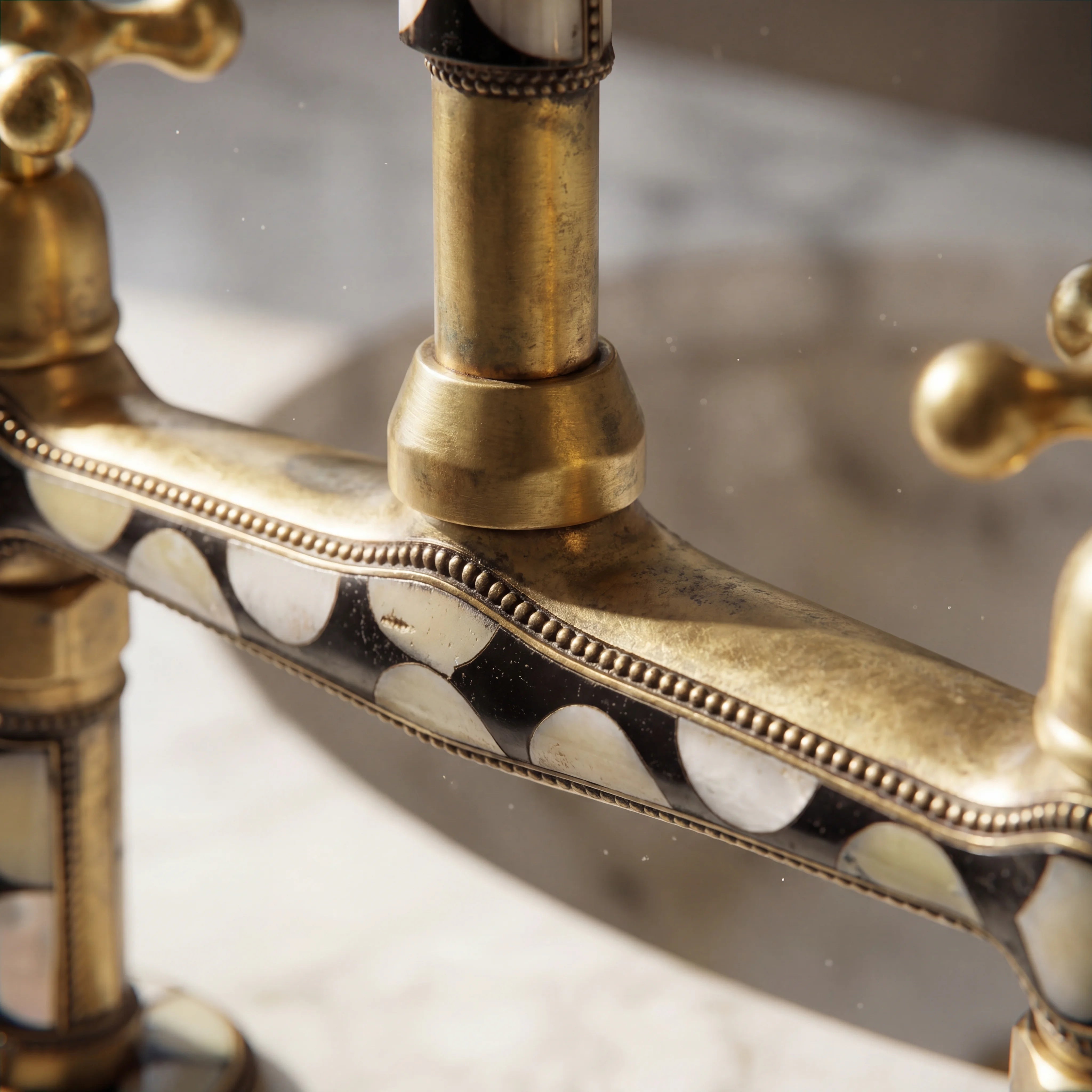 Kamo Bridge Kitchen Faucet
