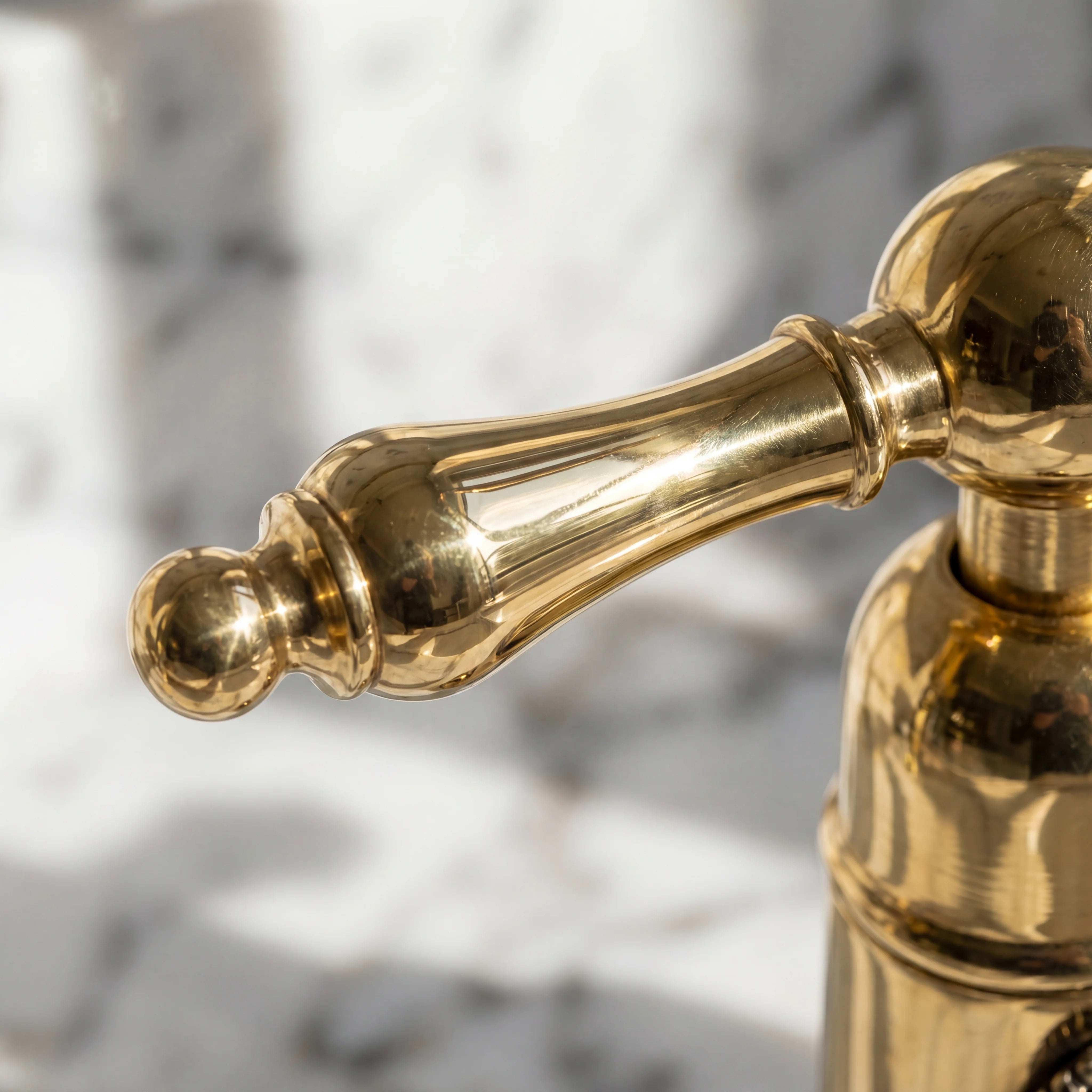 Kamo Bridge Kitchen Faucet