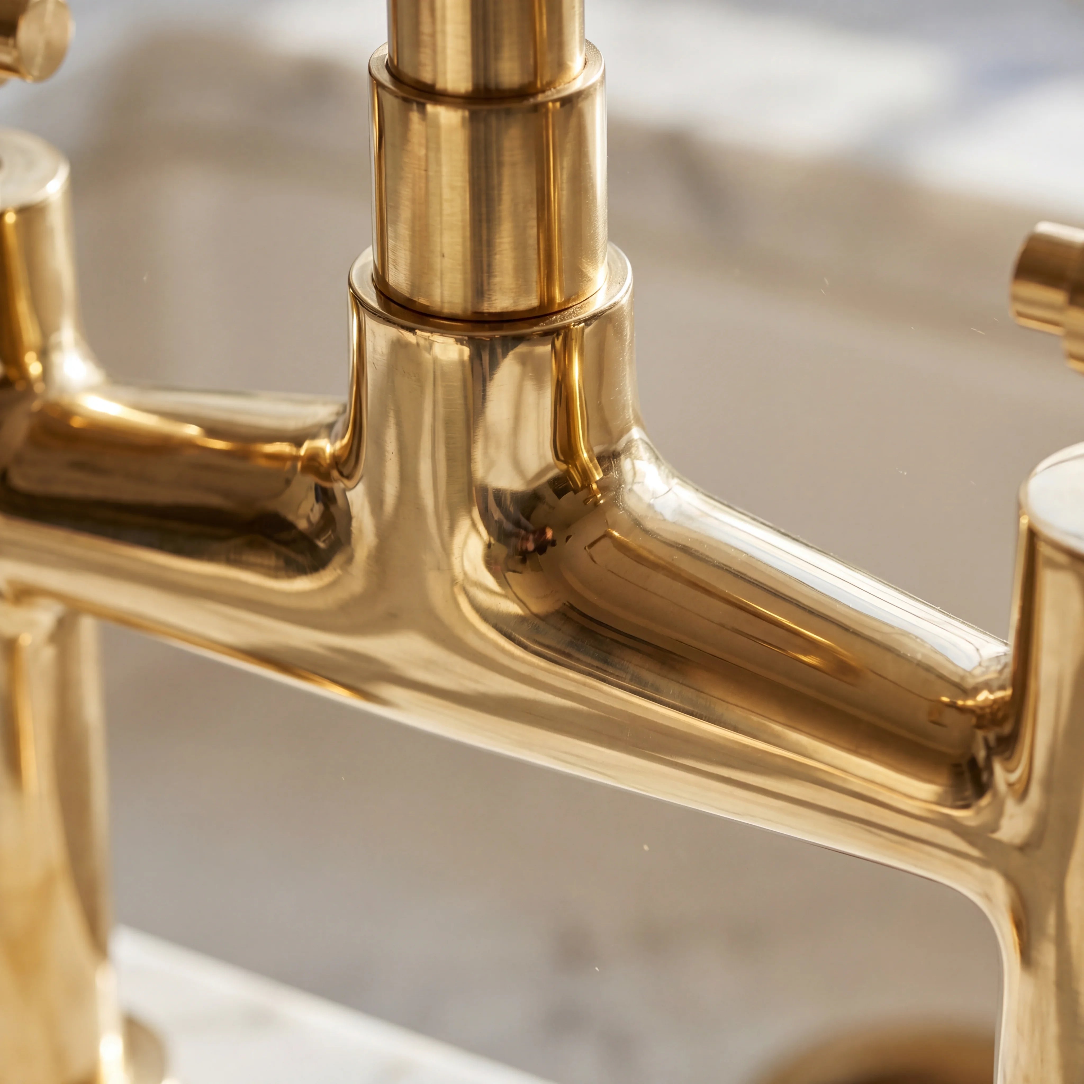 Leva Brass Bridge Faucet
