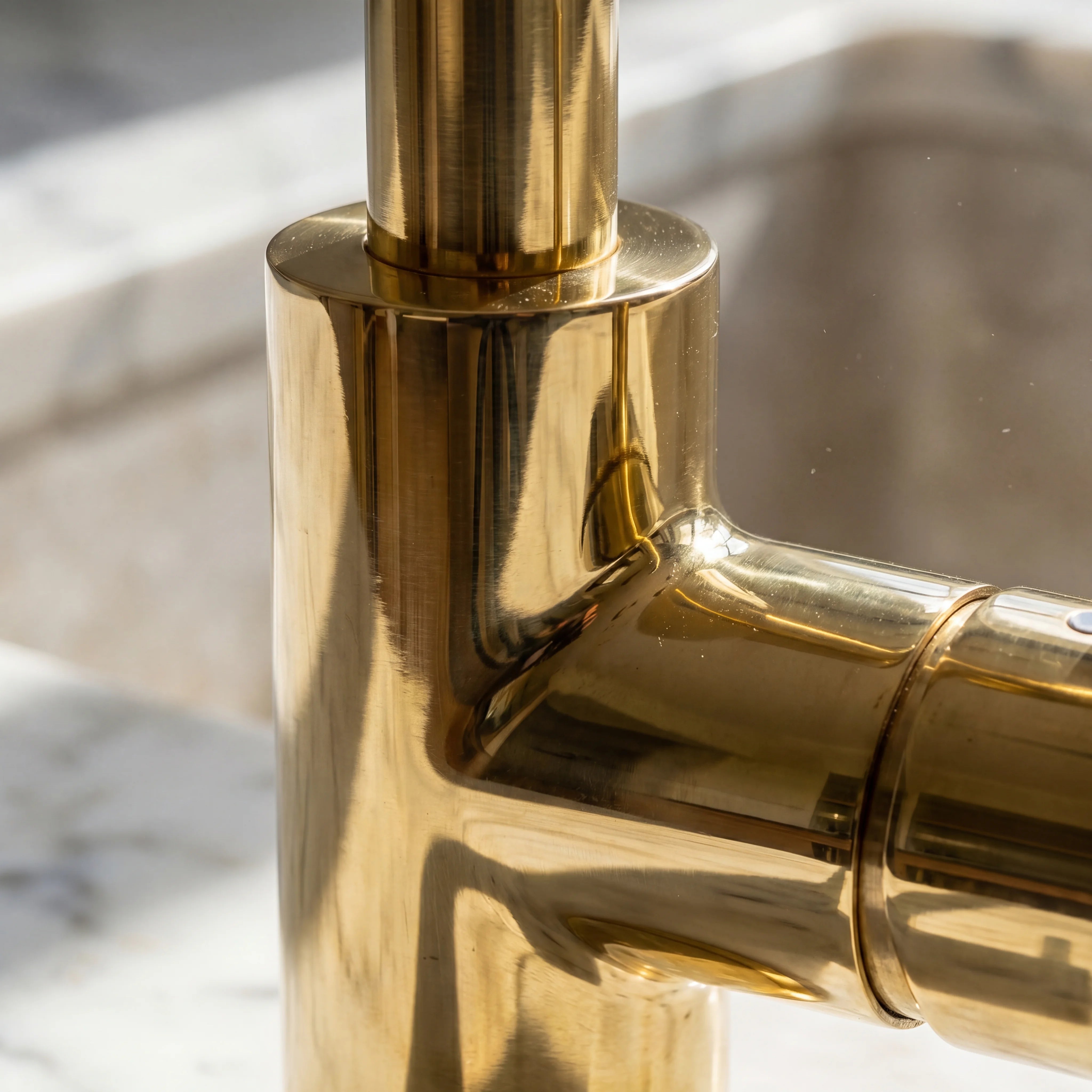 Luno Kitchen Faucet